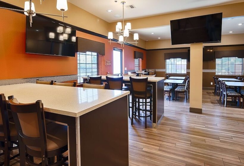 فندق Best Western Plus Edinburg Inn & Suites