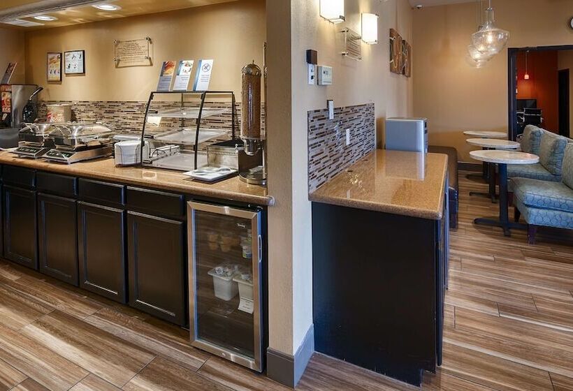 فندق Best Western Plus Edinburg Inn & Suites