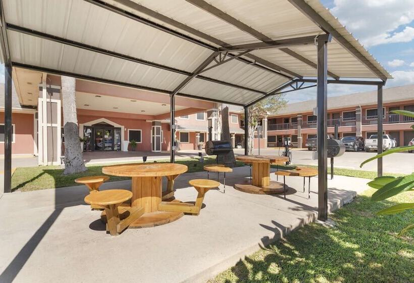 فندق Best Western Plus Edinburg Inn & Suites