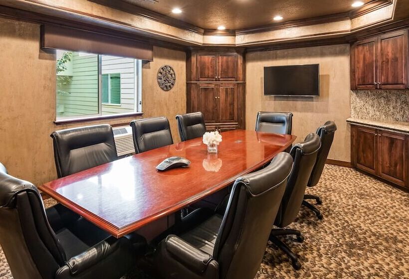 בית מלון כפרי Best Western Plus Flathead Lake Inn And Suites