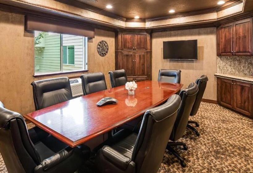 בית מלון כפרי Best Western Plus Flathead Lake Inn And Suites