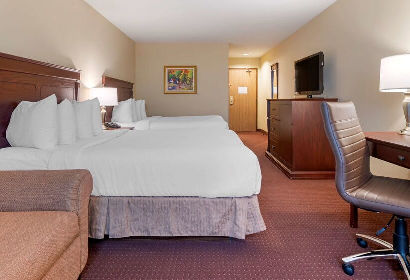 Best Western Plus Fredericton Hotel & Suites