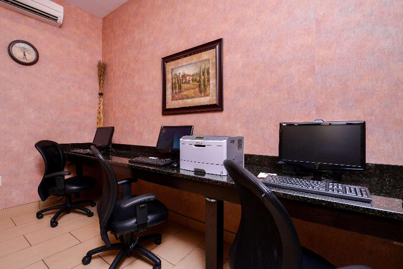 Best Western Plus Fredericton Hotel & Suites