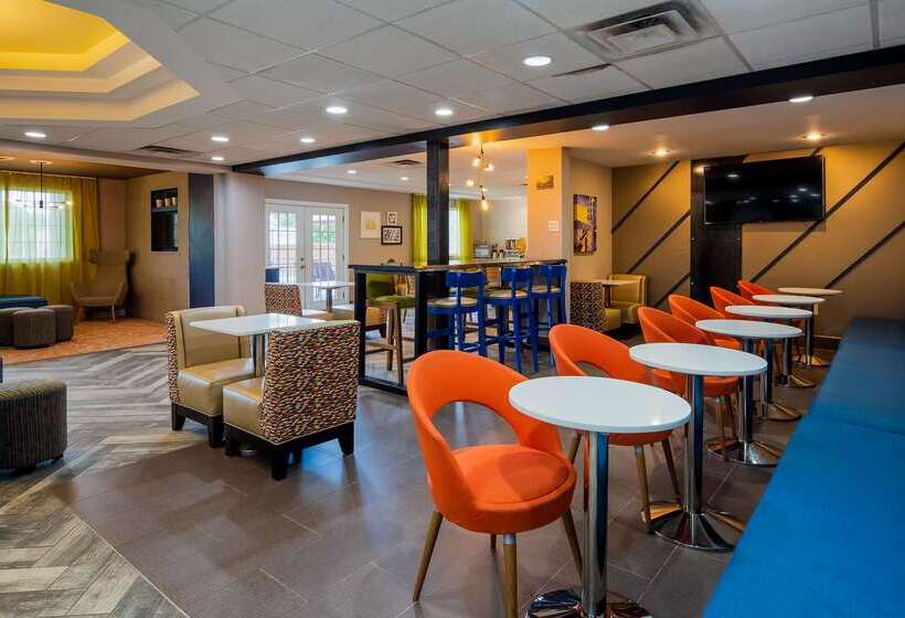 호텔 Best Western Plus Newport News