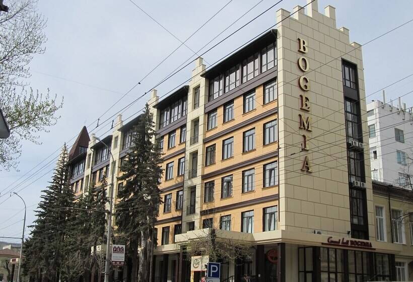 هتل Bogemia On Vavilova Street