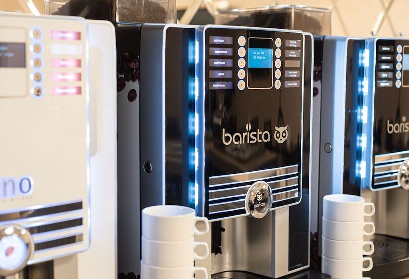 هتل Bogemia On Vavilova Street