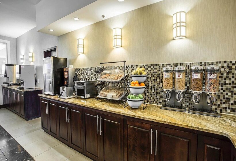 Comfort Hotel Bayer S Lake