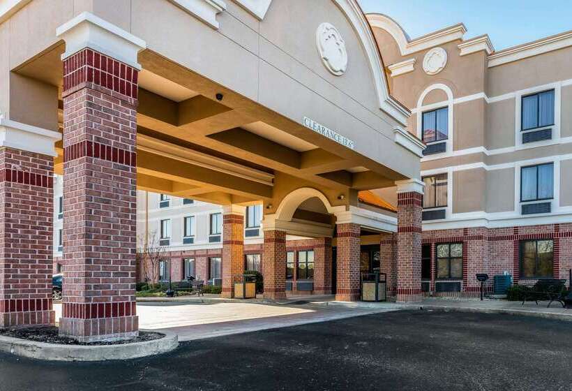 ホテル Comfort Inn & Suites Airport American Way