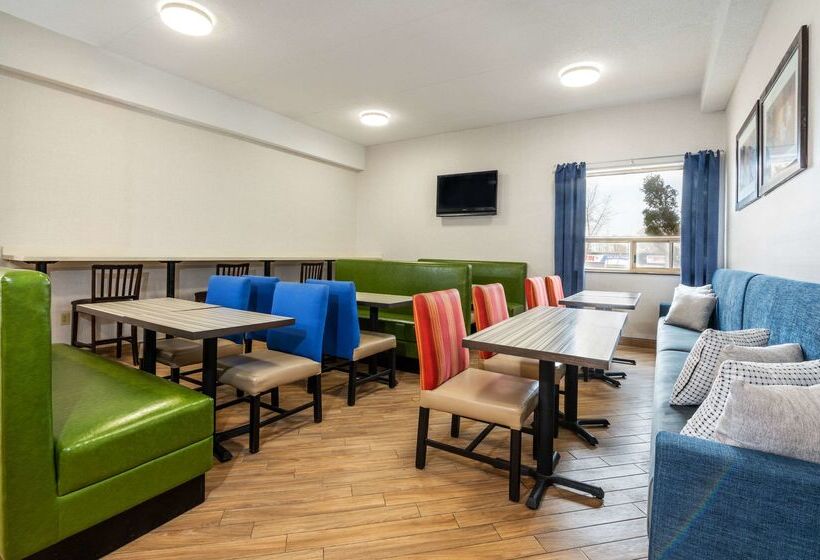 فندق Comfort Inn & Suites