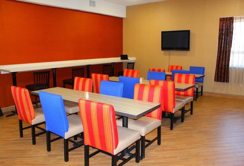 فندق Comfort Inn & Suites