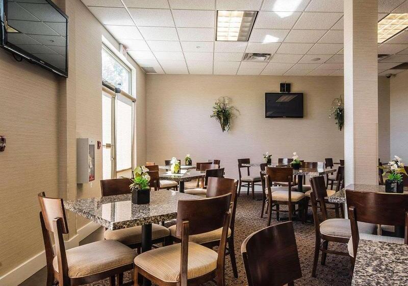 בית מלון כפרי Comfort Inn & Suites