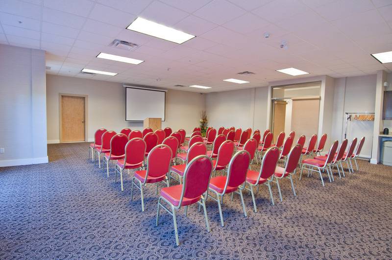 בית מלון כפרי Comfort Inn & Suites