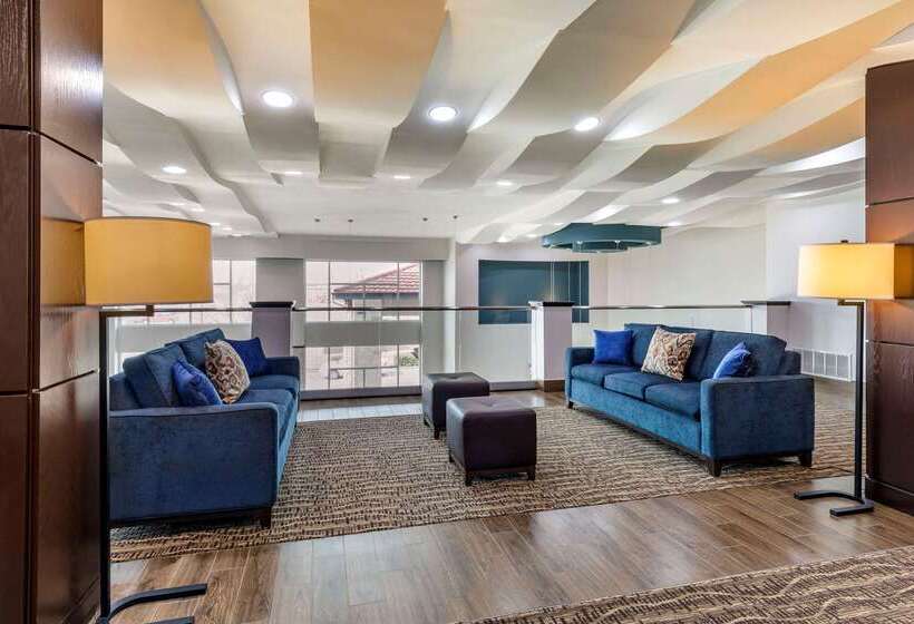 호텔 Comfort Suites Granbury