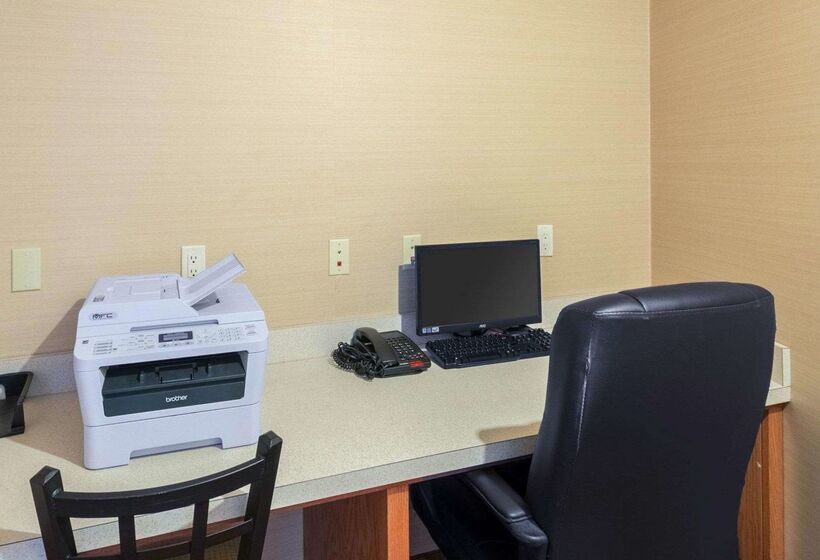 호텔 Comfort Suites Granbury