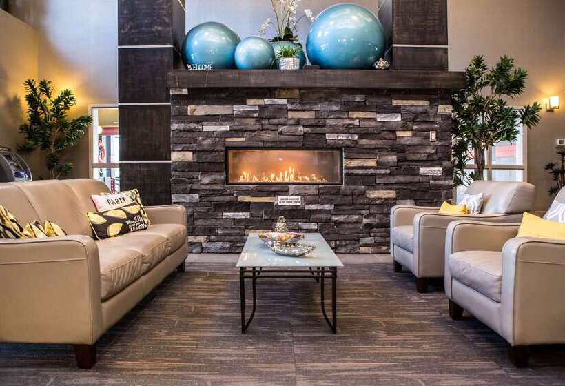 酒店 Comfort Suites Kelowna