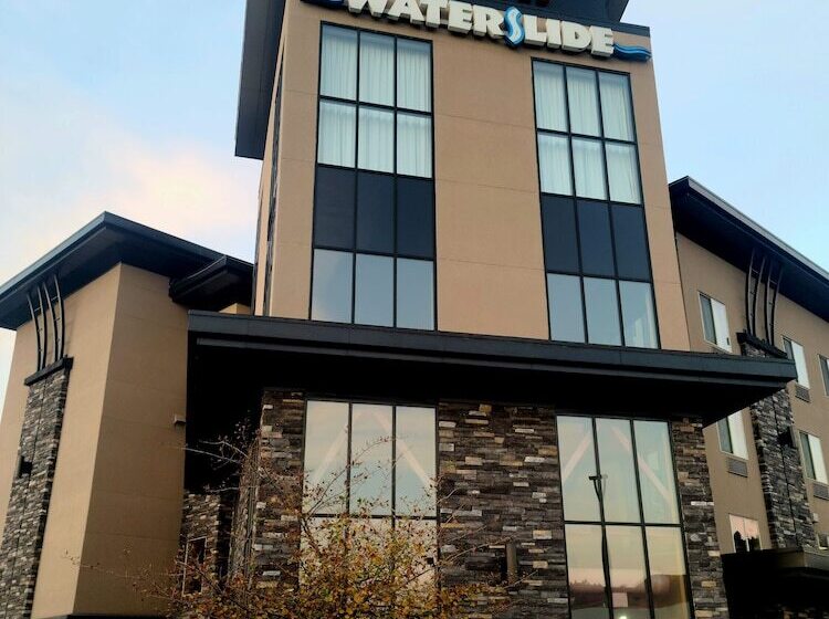 酒店 Comfort Suites Kelowna