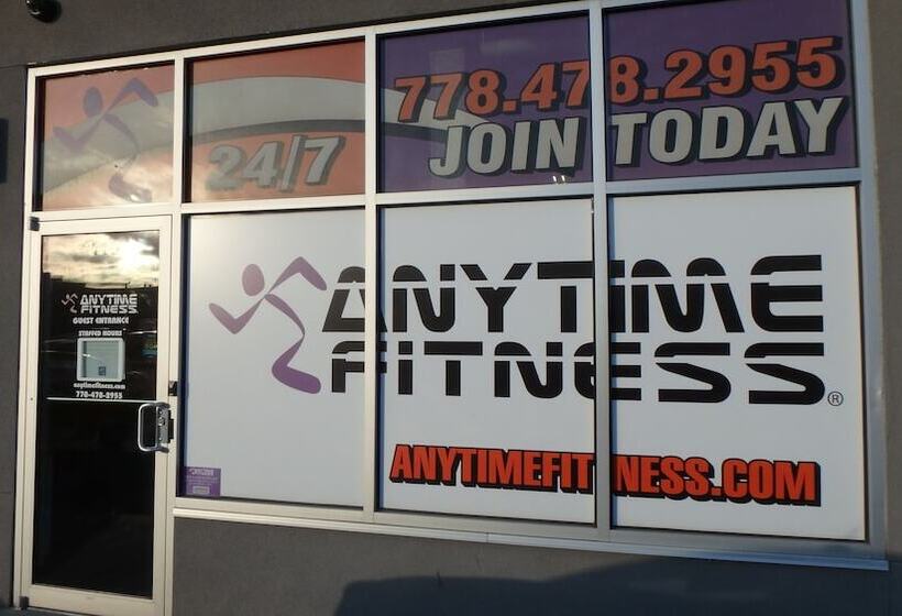 酒店 Comfort Suites Kelowna