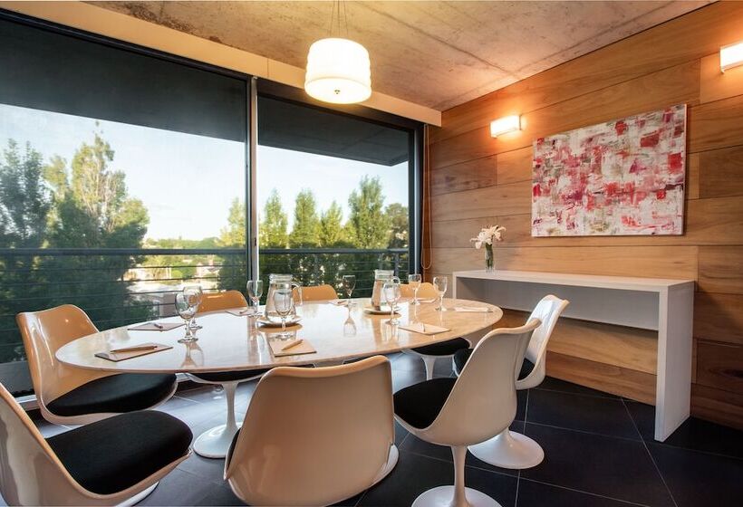 Отель Costa Colonia  Riverside Boutique