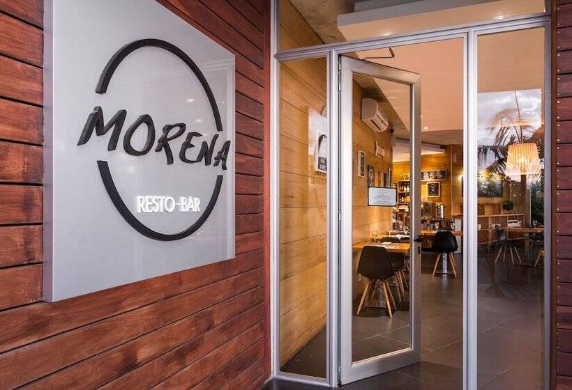 Отель Costa Colonia  Riverside Boutique