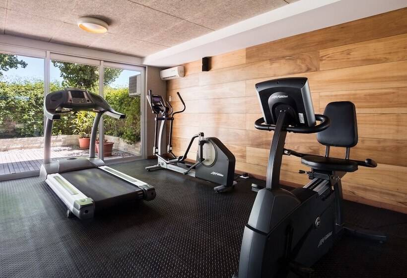 Отель Costa Colonia  Riverside Boutique