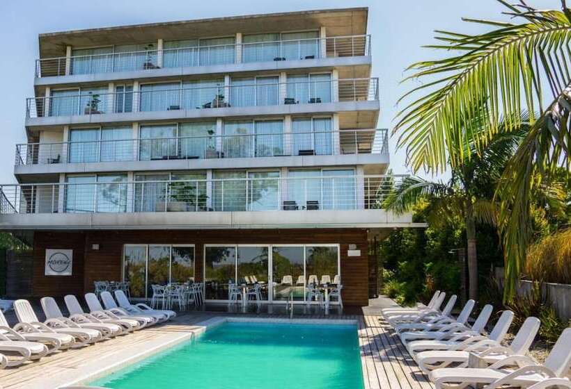 Отель Costa Colonia  Riverside Boutique