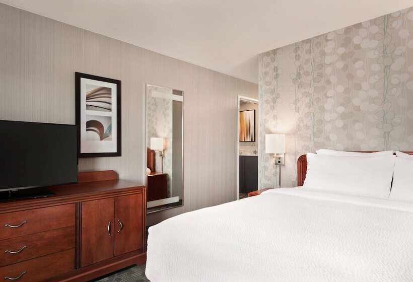 Отель Courtyard By Marriott San Jose South/morgan Hill