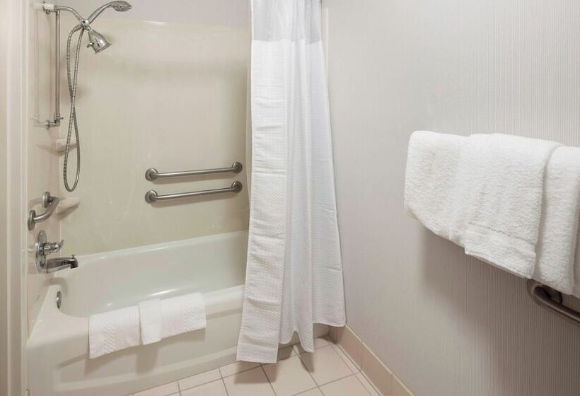 酒店 Courtyard By Marriott Wichita East