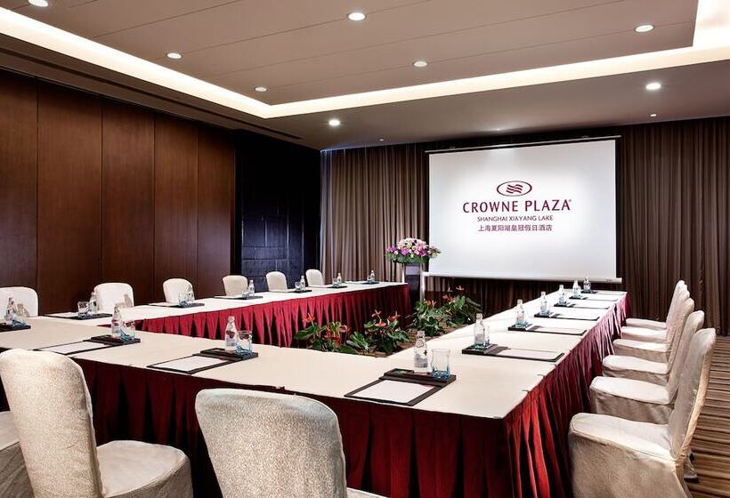 호텔 Crowne Plaza Shanghai Xiayang Lake, An Ihg