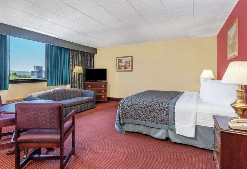 هتل Days Inn By Wyndham Scranton Pa