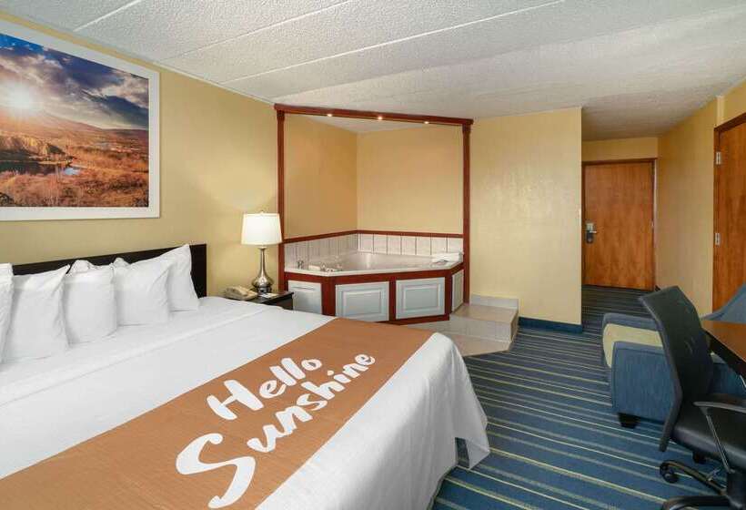 هتل Days Inn By Wyndham Scranton Pa