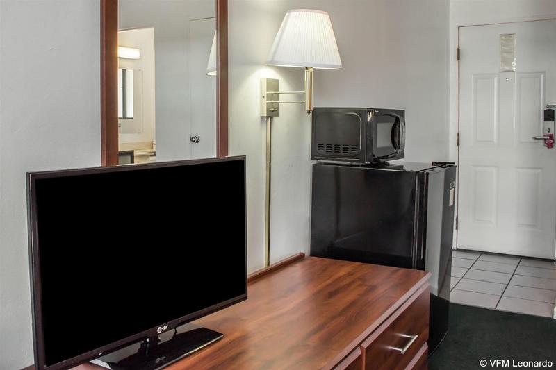 هتل Econo Lodge Near The University Of Arizona