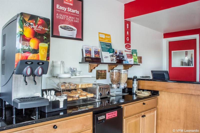 هتل Econo Lodge Near The University Of Arizona