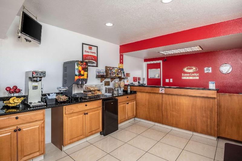 هتل Econo Lodge Near The University Of Arizona