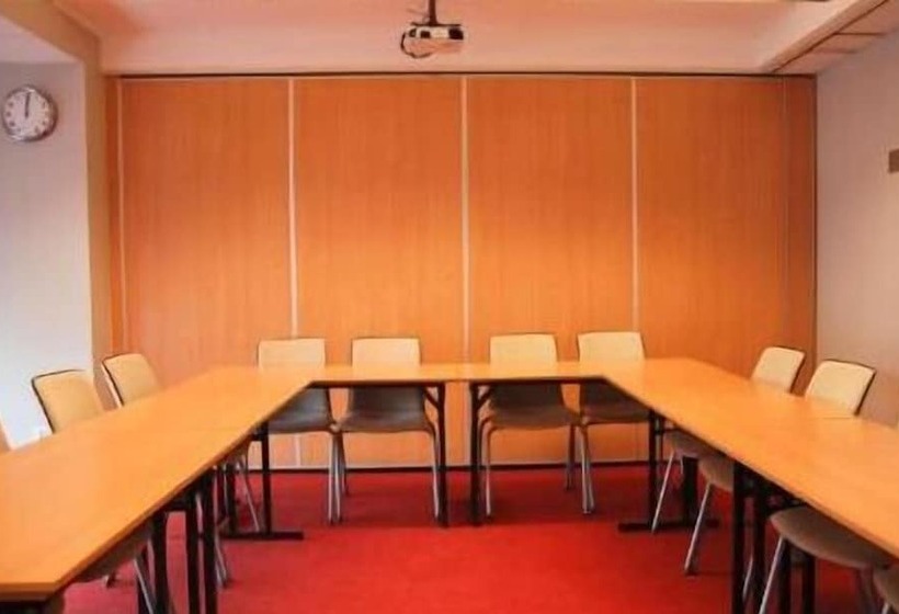 هتل Economy Silesian