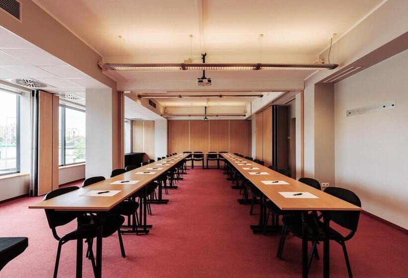 هتل Economy Silesian