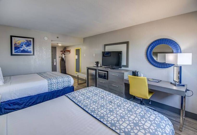 فندق Emerald Coast Inn And Suites