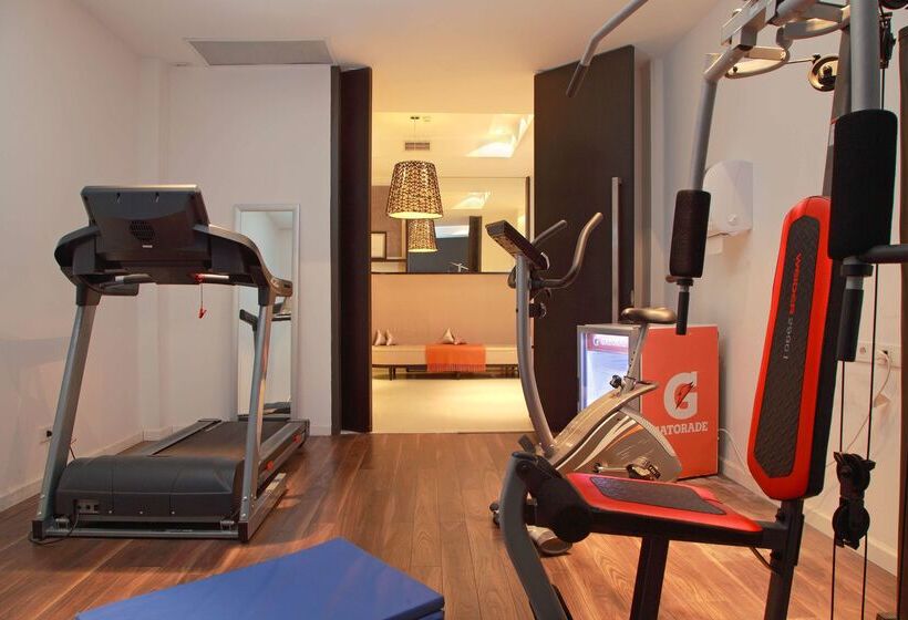 Отель Esplendor By Wyndham Montevideo Cervantes