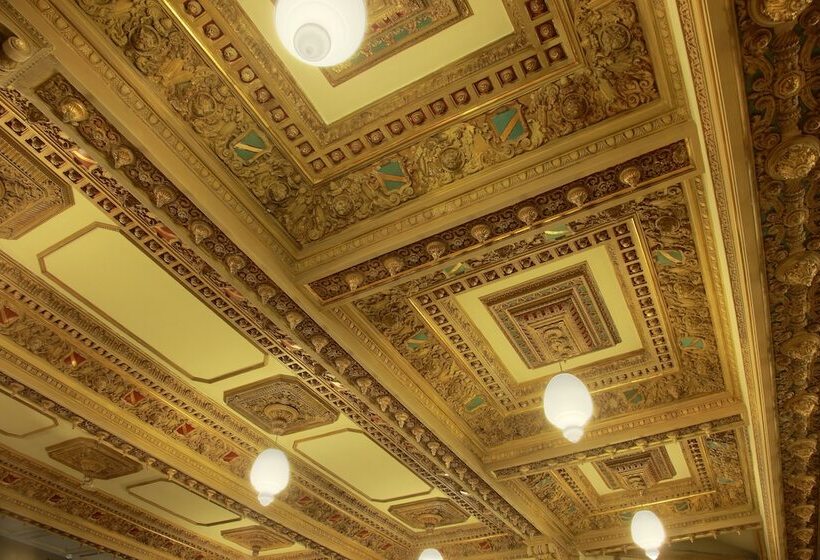 Отель Esplendor By Wyndham Montevideo Cervantes