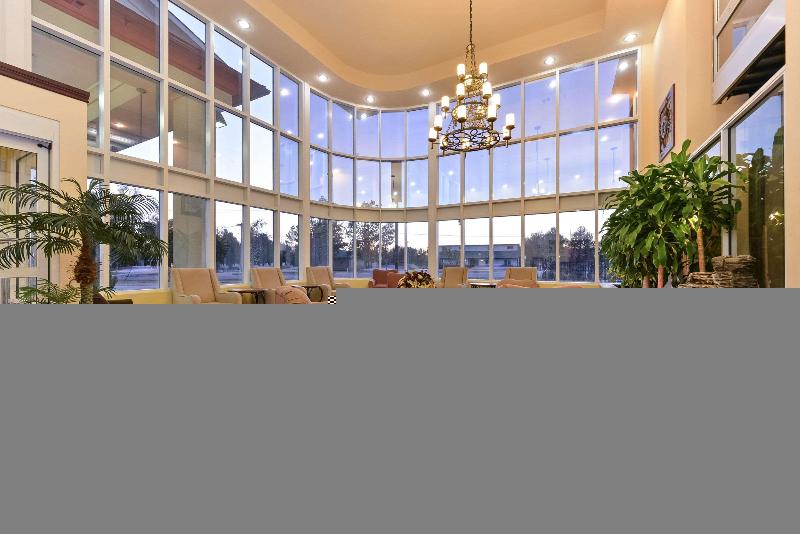 فندق Express Inn & Suites