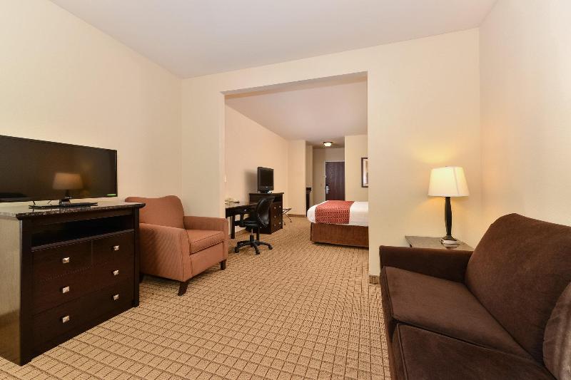 فندق Express Inn & Suites