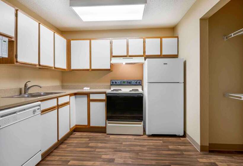 호텔 Extended Stay America Suites  Cincinnati  Blue Ash  Reed Hartman