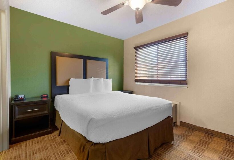 ホテル Extended Stay America Suites  Cincinnati  Blue Ash  Reed Hartman