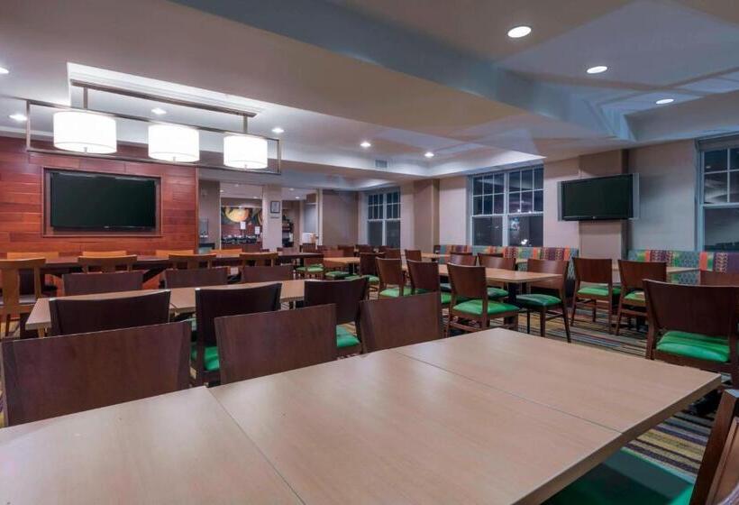 فندق Fairfield Inn Kansas City Downtown/union Hill