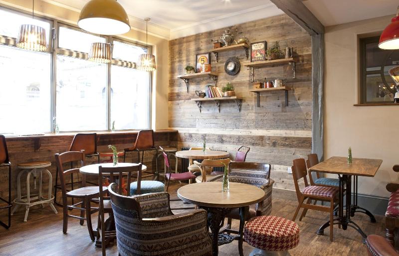 George Hotel & Granary