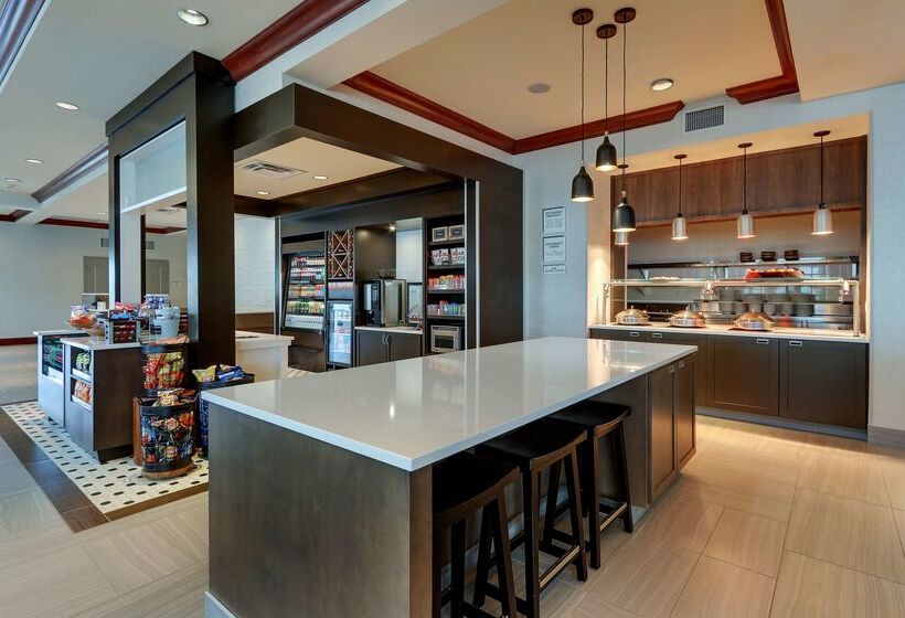בית מלון כפרי Hilton Garden Inn Indianapolis Airport