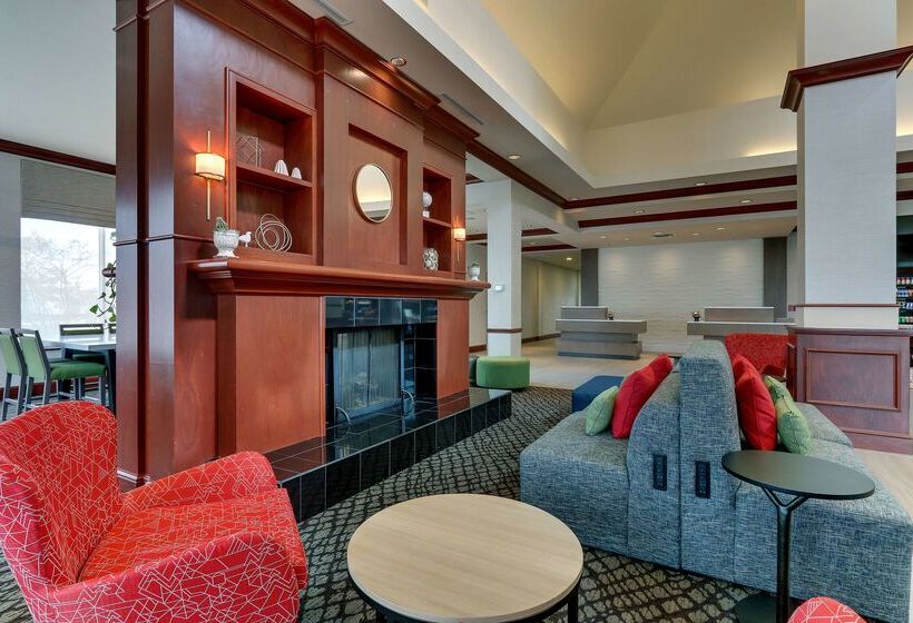 בית מלון כפרי Hilton Garden Inn Indianapolis Airport