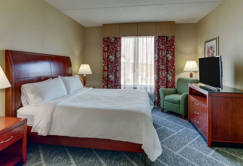 בית מלון כפרי Hilton Garden Inn Indianapolis Airport