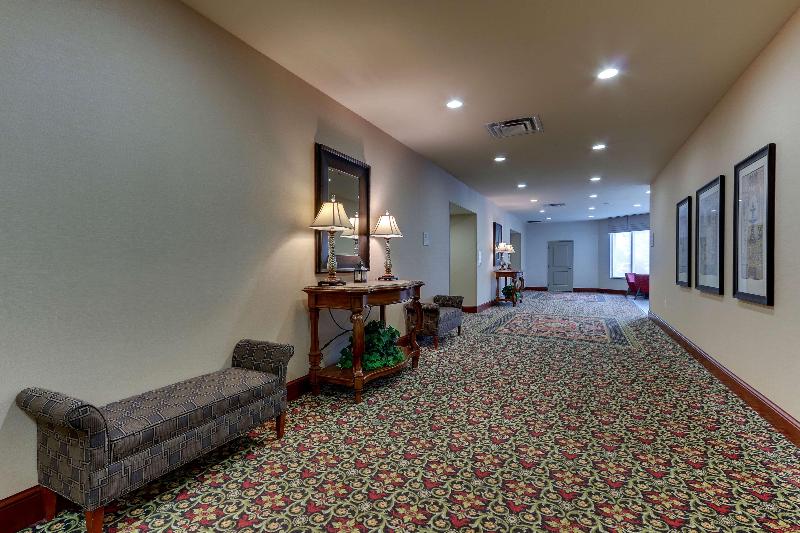 בית מלון כפרי Hilton Garden Inn Indianapolis Airport