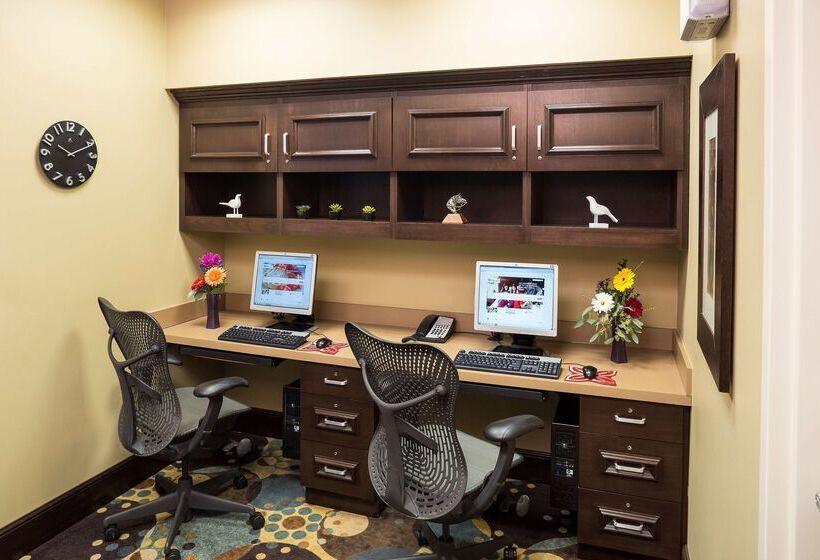 هتل Hilton Garden Inn Sioux Falls South