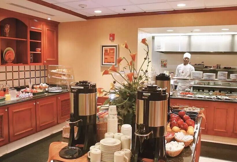 בית מלון כפרי Hilton Garden Inn Sioux Falls South